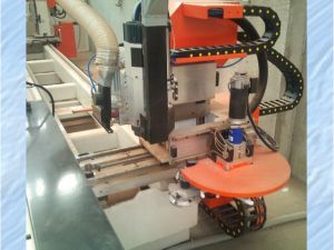 MILLING HEAD WITH TOOL MAGAZINE